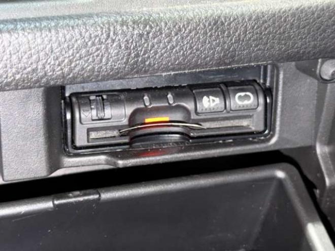 セレナ2.0 20S 4WD　防錆塗装4WDTVナビBカメエンスタETC 2000