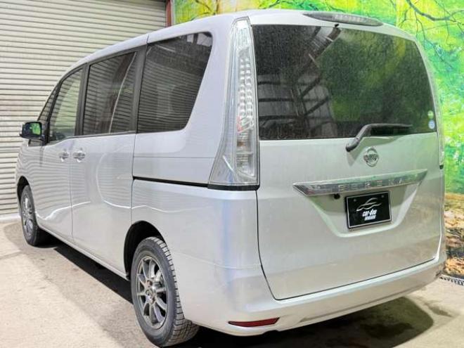 セレナ2.0 20S 4WD　防錆塗装4WDナビBカメエンスタETC 2000