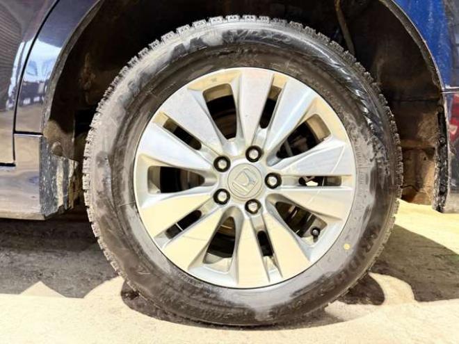 ステップワゴン2.0 スパーダ Z HDDナビ エディション 4WD　防錆塗装4WDTVナビBカメエンスタETC後席モニタ 2000