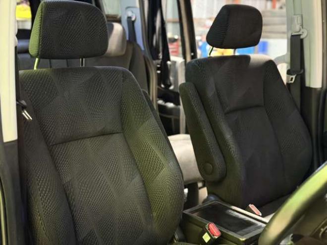 ステップワゴン2.0 スパーダ Z HDDナビ エディション 4WD　防錆塗装4WDTVナビBカメエンスタETC後席モニタ 2000