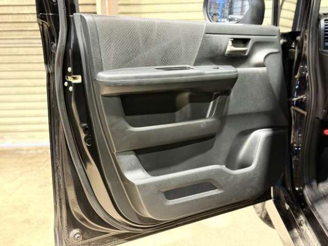 ステップワゴン2.0 スパーダ Z HDDナビ エディション 4WD　防錆塗装4WDTVナビBカメエンスタETC後席モニタ 2000