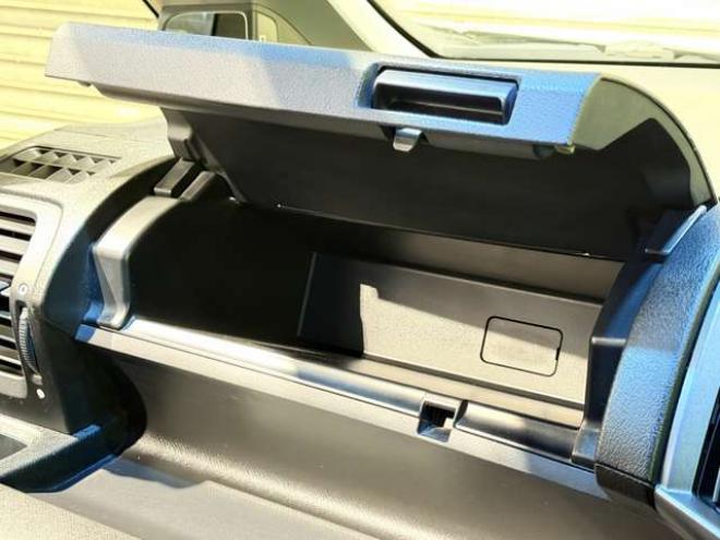 ステップワゴン2.0 スパーダ Z HDDナビ エディション 4WD　防錆塗装4WDTVナビBカメエンスタETC後席モニタ 2000
