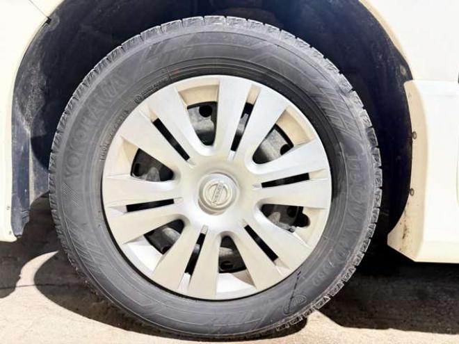 セレナ2.0 ライダー 4WD　防錆塗装4WDTVナビBカメ後席モニタ 2000