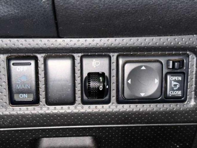 AD1.6 VE 4WD　防錆塗装4WDキーレスTVナビETC積込タイヤ 1600
