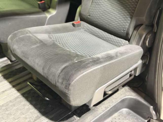 ランディ2.0 S 4WD　防錆塗装4WDTVナビETC 2000