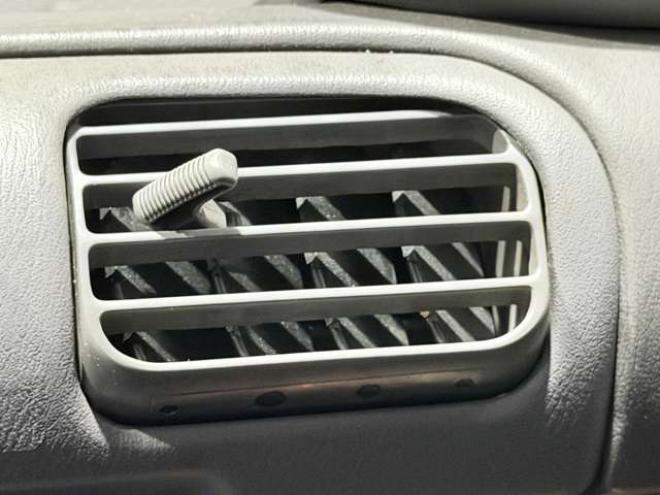 ビュート1.0　防錆塗装Bluetoothオーディオ積込タイヤ 2WD 1000