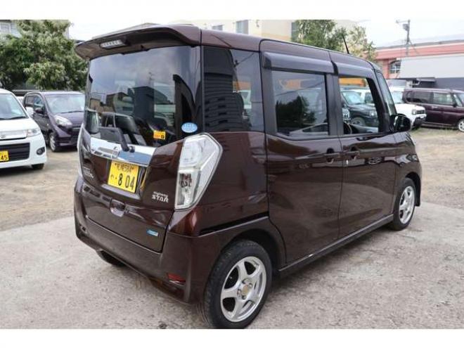 デイズルークスハイウェイスターX 4WD　5.6万キロ・アラウンドビューモニター・ナビ・TV・バックカメラ・スマートキー 660
