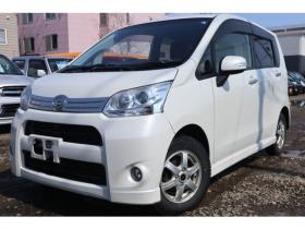 ムーヴ　カスタム X リミテッド 4WD　アイドリングストップ・ナビ・TV・バックカメラ・スマートキー 660