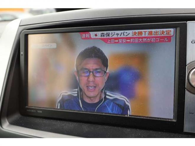 ヴォクシー2.0 ZS 4WD　両側パワースライドドア・ナビ・TV・バックカメラ・スマートキー 2000