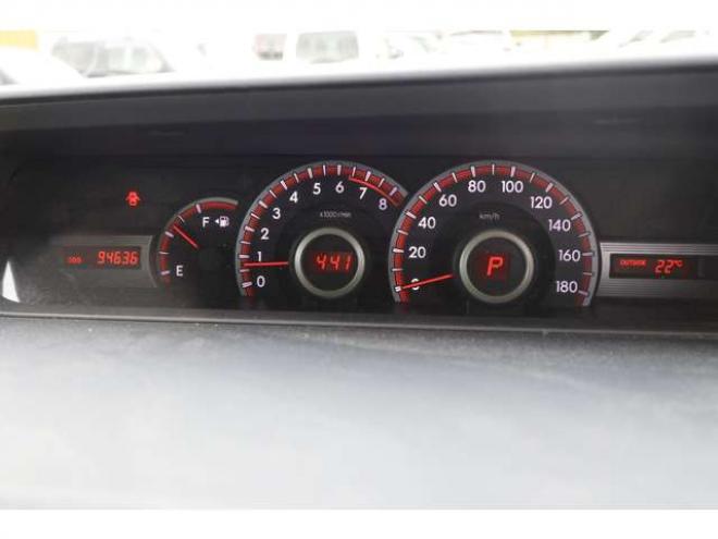 ヴォクシー2.0 ZS 4WD　両側パワースライドドア・ナビ・TV・バックカメラ・スマートキー 2000