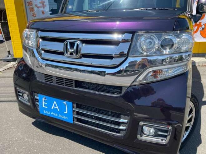 N-BOXカスタムG ターボ Lパッケージ 4WD　1年保証/後期型/Bluetooth/ナビ・フルセグTV/バックカメラ/両側パワースライドドア/エンジンスターター/ビルトインETC/前後ドライブレコーダー/純正15インチアルミホイール/法定整備/車検残R9年9月/修復歴無 660