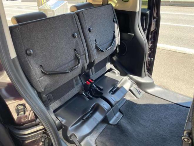 N-BOXカスタムG ターボ Lパッケージ 4WD　1年保証/後期型/Bluetooth/ナビ・フルセグTV/バックカメラ/両側パワースライドドア/エンジンスターター/ビルトインETC/前後ドライブレコーダー/純正15インチアルミホイール/法定整備/車検残R9年9月/修復歴無 660