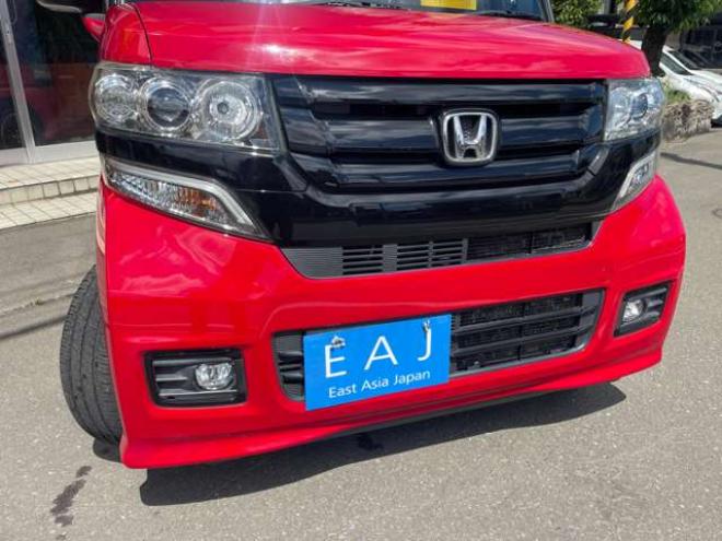 N-BOXカスタムG ターボ Lパッケージ 2トーンカラースタイル 4WD　1年保証/Bluetooth/ナビ・フルセグTV/バックカメラ/フルベッドキット/エンジンスターター/ETC/前後ドラレコ/キー2本/両側パワースライドドア/ハーフレザーシート/2トーンカラー/車検整備2年付き/法定整備/修復歴無し 660