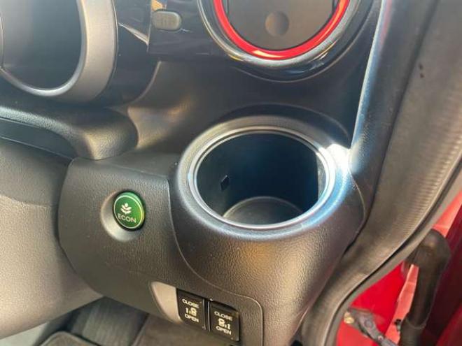 N-BOXカスタムG ターボ Lパッケージ 2トーンカラースタイル 4WD　1年保証/Bluetooth/ナビ・フルセグTV/バックカメラ/フルベッドキット/エンジンスターター/ETC/前後ドラレコ/キー2本/両側パワースライドドア/ハーフレザーシート/2トーンカラー/車検整備2年付き/法定整備/修復歴無し 660