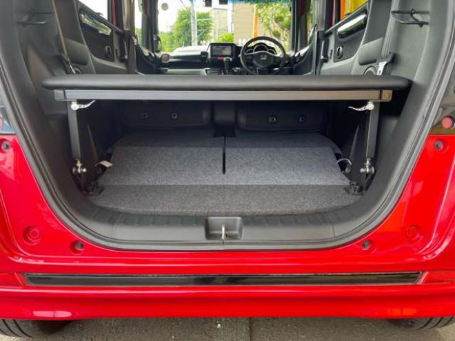 N-BOXカスタムG ターボ Lパッケージ 2トーンカラースタイル 4WD　1年保証/Bluetooth/ナビ・フルセグTV/バックカメラ/フルベッドキット/エンジンスターター/ETC/前後ドラレコ/キー2本/両側パワースライドドア/ハーフレザーシート/2トーンカラー/車検整備2年付き/法定整備/修復歴無し 660