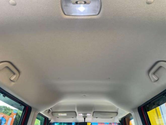 N-BOXカスタムG ターボ Lパッケージ 2トーンカラースタイル 4WD　1年保証/Bluetooth/ナビ・フルセグTV/バックカメラ/フルベッドキット/エンジンスターター/ETC/前後ドラレコ/キー2本/両側パワースライドドア/ハーフレザーシート/2トーンカラー/車検整備2年付き/法定整備/修復歴無し 660