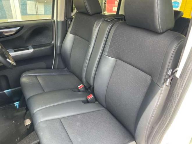 N-BOXカスタムG ターボSSパッケージ 4WD　後期型/Bluetooth/ナビ・フルセグTV/バックカメラ/両側パワスラ/ETC/エンスタ/ハーフレザーシート/純正15インチアルミホイール付き夏タイヤ装着/アルミホイール付き冬タイヤ付き/車検整備2年付/法定整備/修復歴無し 660