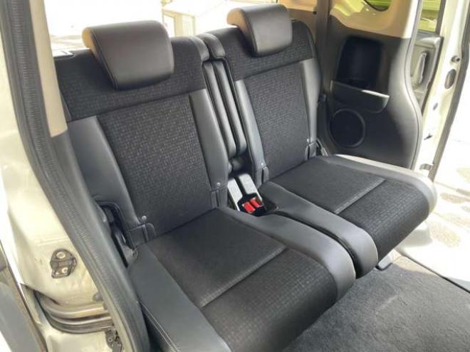 N-BOXカスタムG ターボSSパッケージ 4WD　後期型/Bluetooth/ナビ・フルセグTV/バックカメラ/両側パワスラ/ETC/エンスタ/ハーフレザーシート/純正15インチアルミホイール付き夏タイヤ装着/アルミホイール付き冬タイヤ付き/車検整備2年付/法定整備/修復歴無し 660