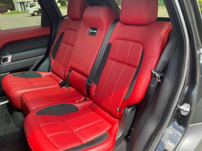 レンジローバースポーツ HSE ダイナミック (ディーゼル) 4WD　メリディアンサウンドシステム/レッドレザーシート/マトリックスLEDヘッドライト/8インチリアエンターテインメントシステム/パノラミックルーフ/22インチアルミホイール/アルミホイール付き冬タイヤ付属/修復歴無 正規輸入車 3000