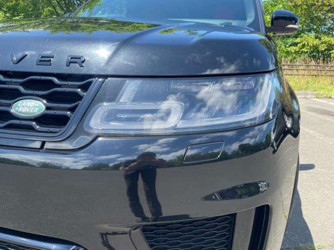 レンジローバースポーツ HSE ダイナミック (ディーゼル) 4WD　メリディアンサウンドシステム/レッドレザーシート/マトリックスLEDヘッドライト/8インチリアエンターテインメントシステム/パノラミックルーフ/22インチアルミホイール/アルミホイール付き冬タイヤ付属/修復歴無 正規輸入車 3000