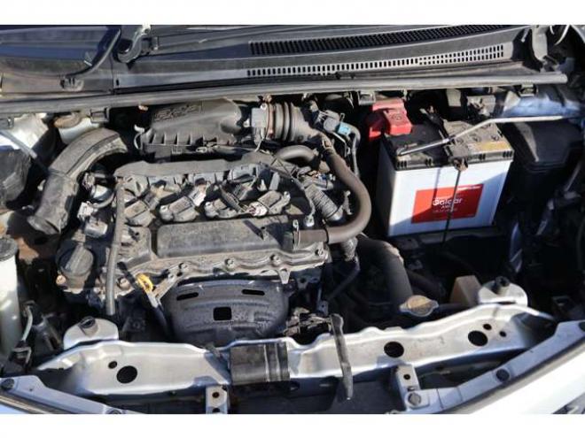 ヴィッツ1.3 F 4WD　検R8/10　ETC　自社　ローンカノウ 1300