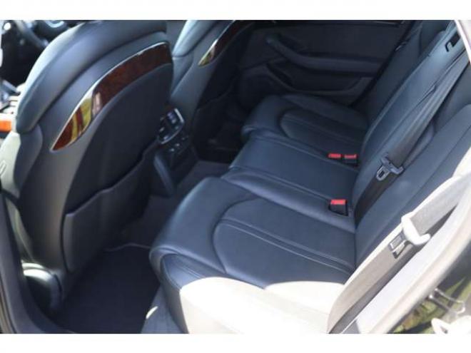 アウディA8 3.0 TFSI クワトロ 4WD　検R9/10　スーパーチャージャー　クルコン　バックカメラ　TV　パワーバックドア 正規輸入車 3000