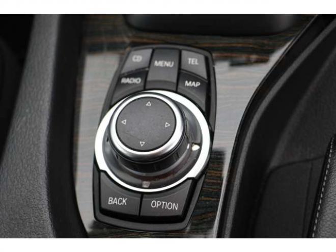 BMWX1 xドライブ 25i 4WD　検二年　自社　ローンカノウ 正規輸入車 3000