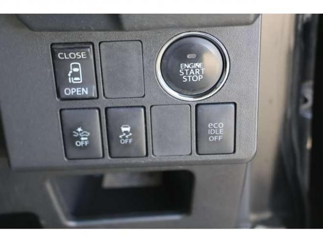 ピクシスメガX SA 4WD　検R8/8　ワンオーナー　社外ナビ　シートヒーター　フルセグ　自社　ローンカノウ 660