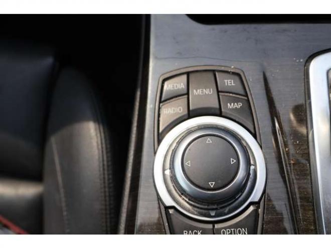 BMW5シリーズツーリング 523d ブルーパフォーマンス Mスポーツパッケージ　検二年　シートヒーター　ETC　ディーゼルターボ 正規輸入車 2WD 2000