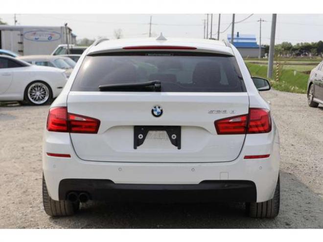BMW5シリーズツーリング 523d ブルーパフォーマンス Mスポーツパッケージ　検二年　シートヒーター　ETC　ディーゼルターボ 正規輸入車 2WD 2000