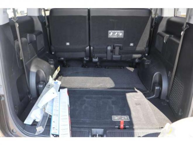 ステップワゴン2.0 スパーダ Z インターナビ セレクション 4WD　検二年　ハーフレザー　フリップダウン　自社　ローンカノウ 2000