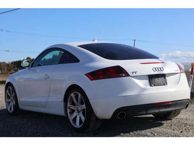 アウディTT クーペ 3.2 クワトロ 4WD　検二年　バックカメラ　ETC　自社　ローンカノウ 正規輸入車 3200