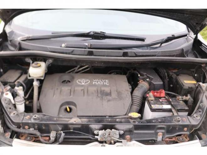 ヴォクシー2.0 ZS 煌II 4WD　検二年　バックカメラ　両側電動スライドドア　自社　ローンカノウ 2000