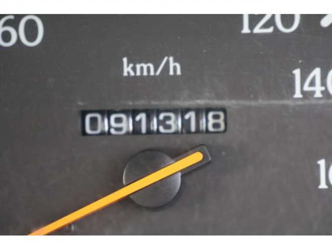 グロリアセダン 2.0 V20Eクラシック 2WD 2000