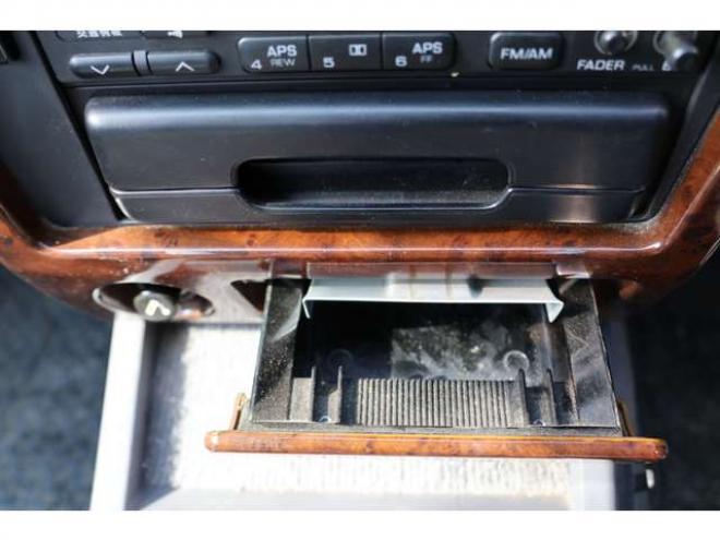 グロリアセダン 2.0 V20Eクラシック 2WD 2000