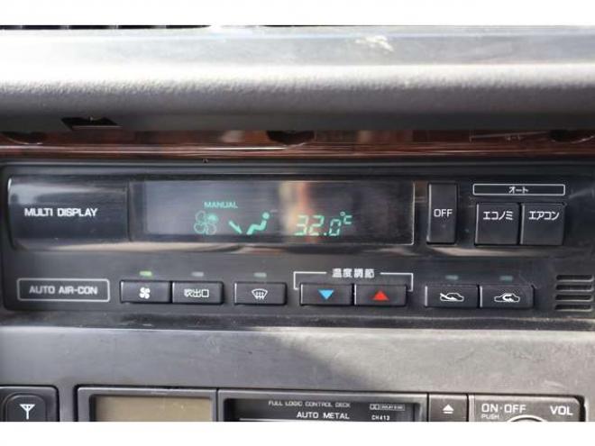 グロリアセダン 2.0 V20Eクラシック 2WD 2000