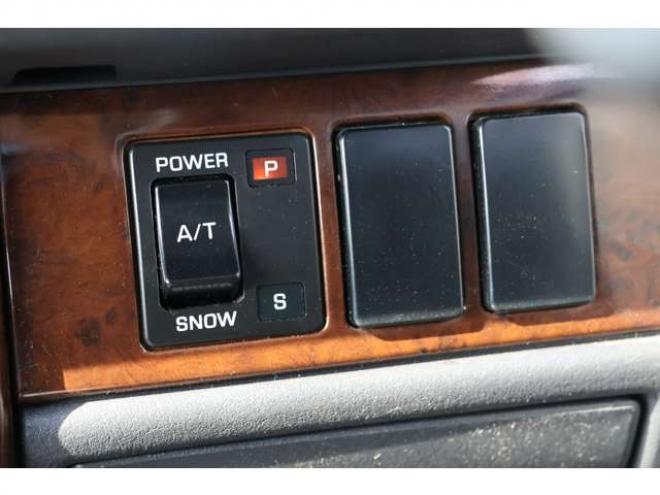 グロリアセダン 2.0 V20Eクラシック 2WD 2000