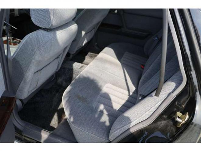 グロリアセダン 2.0 V20Eクラシック 2WD 2000