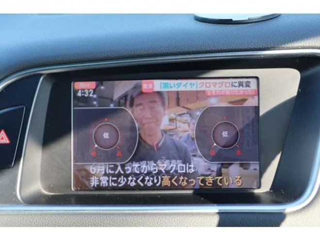 アウディQ5 2.0 TFSI クワトロ Sラインパッケージ 4WD　検R8/11　TV　バックカメラ　ハーフレザー 正規輸入車 2000