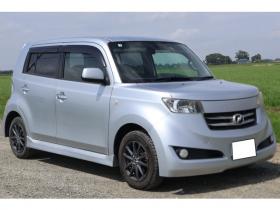 bB　1.3 Z Qバージョン 4WD　検R10/2　　HDDナビ　自社　ローンカノウ 1300