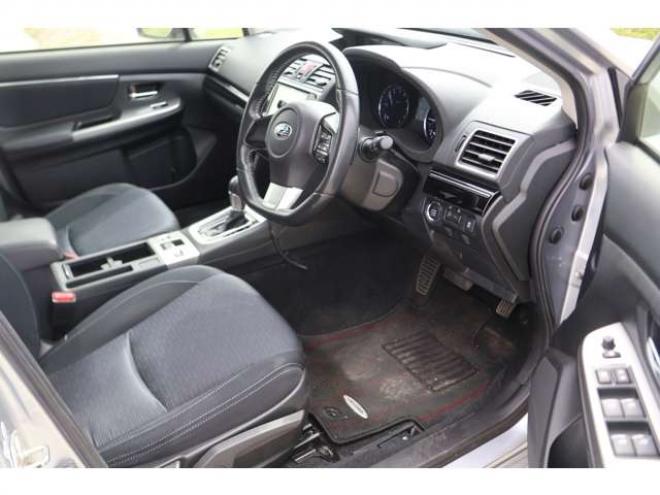 レヴォーグ1.6 GT アイサイト 4WD　検二年　バックカメラ　パドルシフト　自社　ローンカノウ 1600