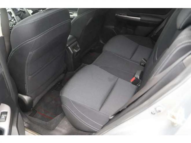 レヴォーグ1.6 GT アイサイト 4WD　検二年　バックカメラ　パドルシフト　自社　ローンカノウ 1600