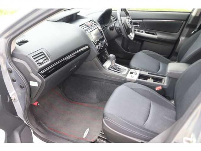 レヴォーグ1.6 GT アイサイト 4WD　検二年　バックカメラ　パドルシフト　自社　ローンカノウ 1600