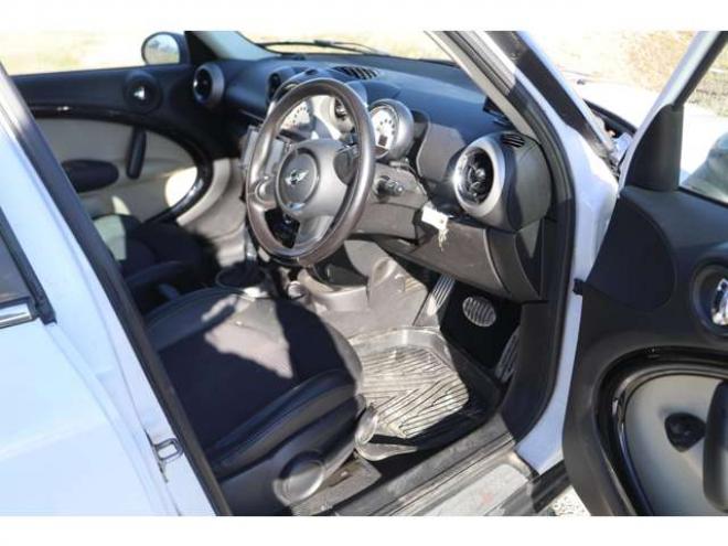 ミニクロスオーバー クーパー　検二年　ETC　パドルシフト　自社　ローンカノウ 正規輸入車 2WD 1600
