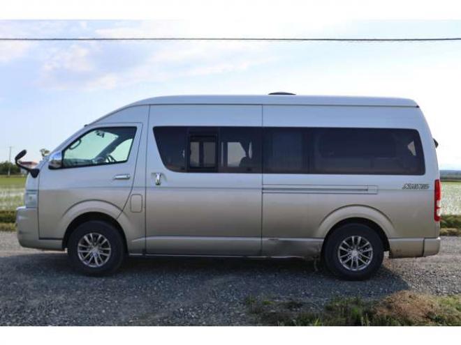 ハイエースバンキャンピング　検二年　キャンピング 4WD 2700