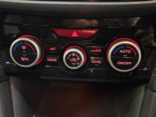 インプレッサスポーツ 2.0 i-S アイサイト 4WD　ナビ　TV　Bカメラ　Bluetooth　後期型 福祉車両 2000