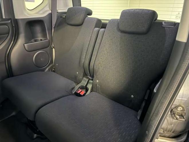 N-BOXカスタムG Lパッケージ 4WD　ナビ　TV　Bluetooth　両側Pスライドドア 660