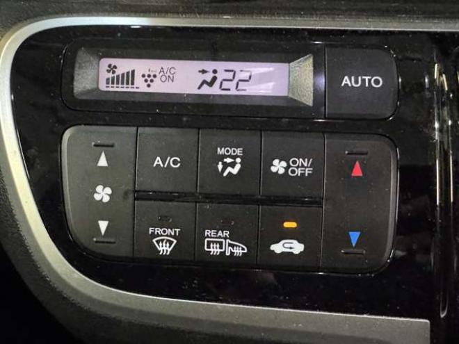 N-BOXカスタムG Lパッケージ 4WD　ナビ　TV　Bluetooth　両側Pスライドドア 660