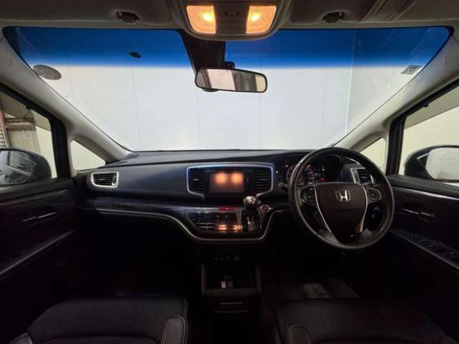 オデッセイ2.4 アブソルート 4WD　ナビ　TV　Bカメラ　Bluetooth　Pスライド 2400