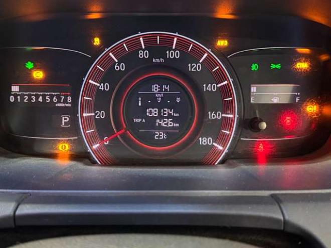 オデッセイ2.4 アブソルート 4WD　ナビ　TV　Bカメラ　Bluetooth　Pスライド 2400